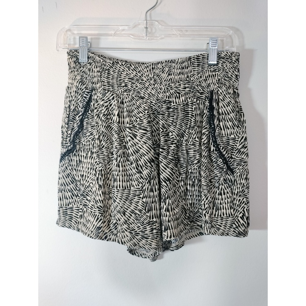 Three Dots Printed Smocked Elastic Waist Pull-On Shorts